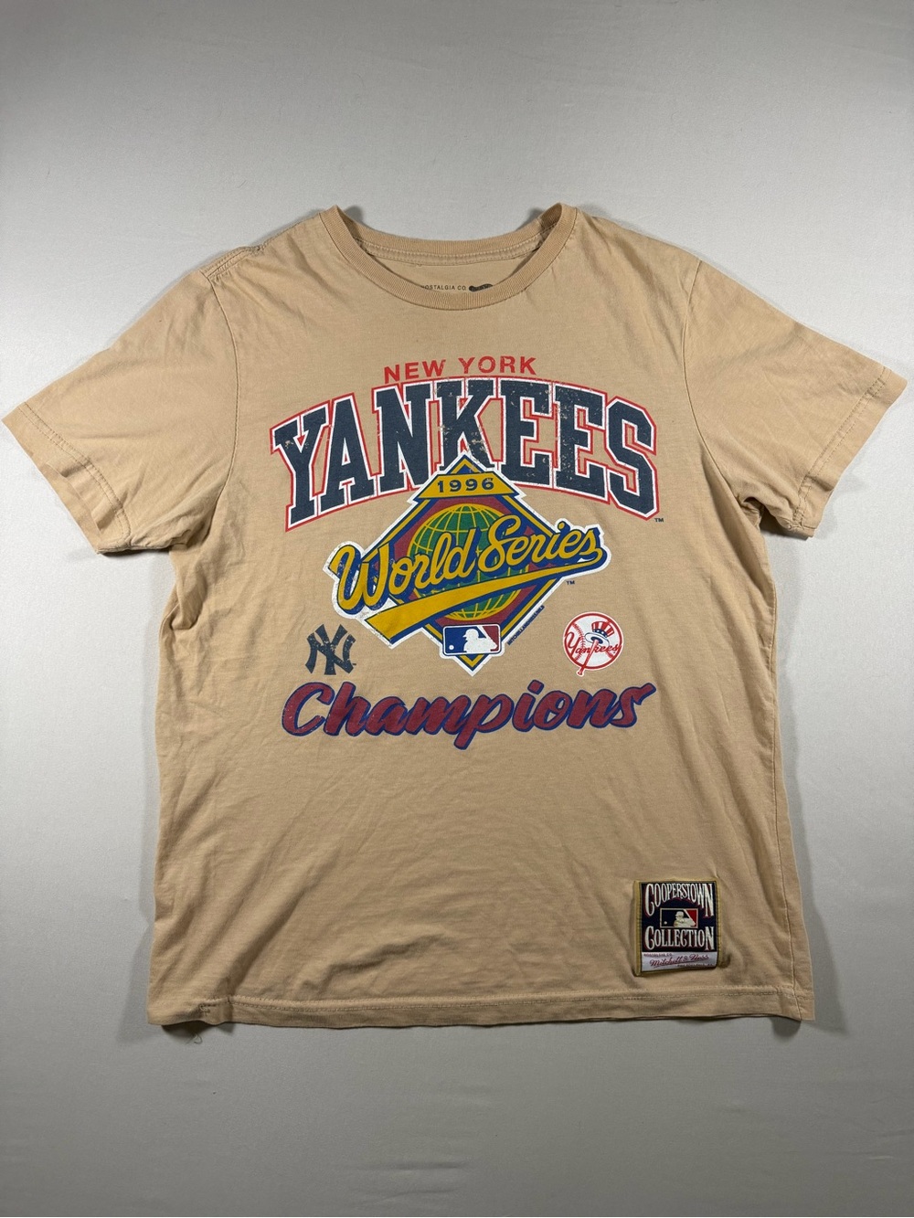 Mitchell & Ness Beige New York Yankees World Series Tee